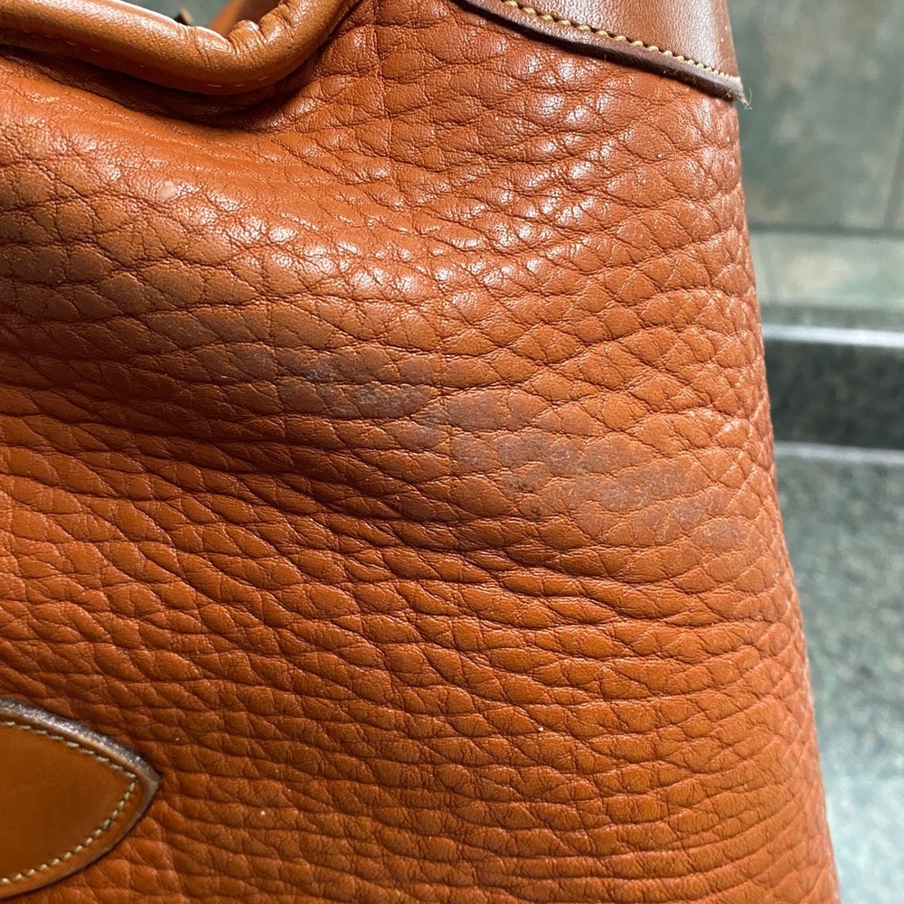 Dooney & Bourke AWL British Tan Gladstone, lock, keys, hangtag, strap USA 🇺🇸 - Picture 16 of 16